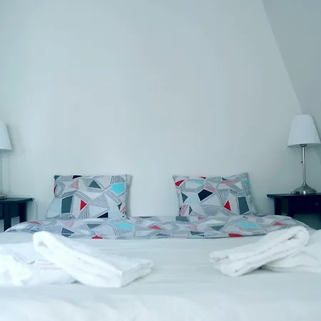 Rue De Ponthieu Furnished